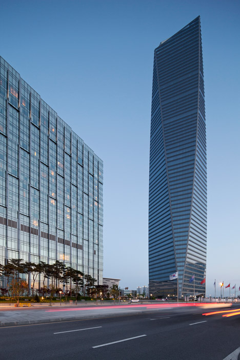 Northeast Asia Trade Tower skyscraper in South Korea by KPF