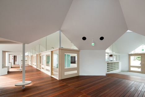 Nursery in Kashiwa City by Soichi Yamasaki