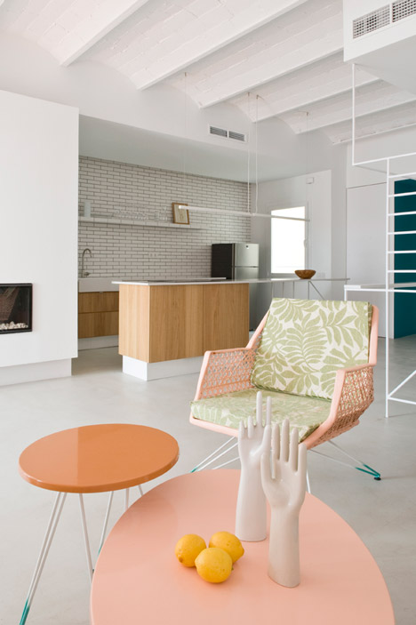 Rocha Apartment by Colombo and Serboli Architecture