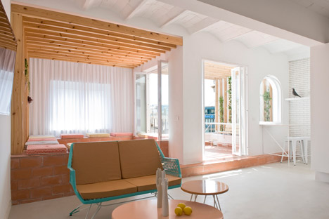 Rocha Apartment by Colombo and Serboli Architecture