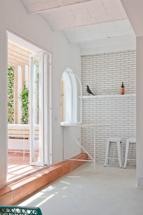 Rocha Apartment by Colombo and Serboli Architecture