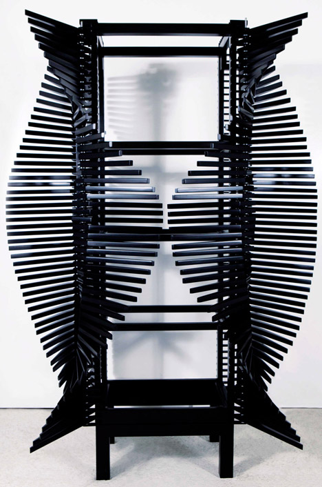 Samurai_Cabinet_dezeen_468_1