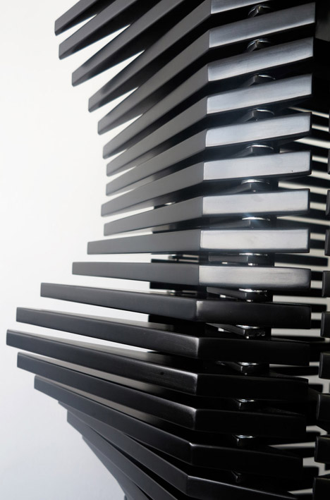 Samurai_Cabinet_dezeen_468_20