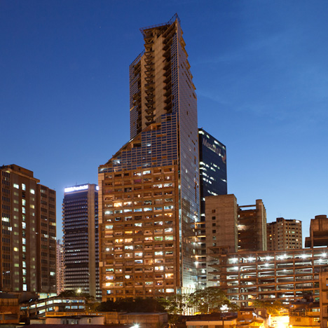“Extra-legal occupation” of Venezuela’s Torre David tower ends in forced evictions