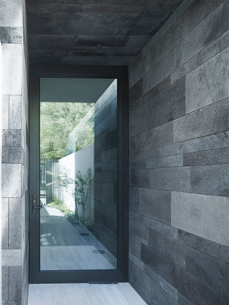 Walsh Street Apartments by B.E. Architecture