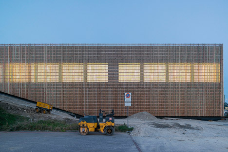 school and gym by Zwimpfer Partner AG