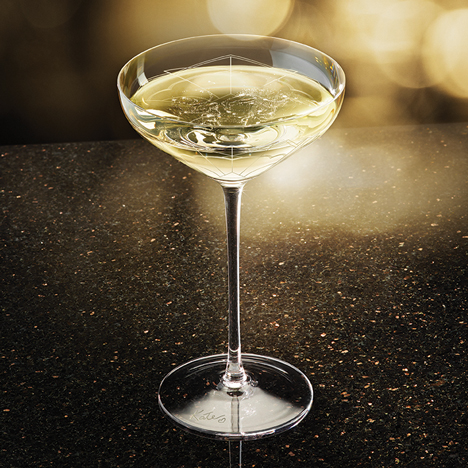 34 Kate Moss Champagne Coupe