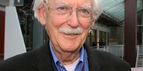 Andy MacMillan has died