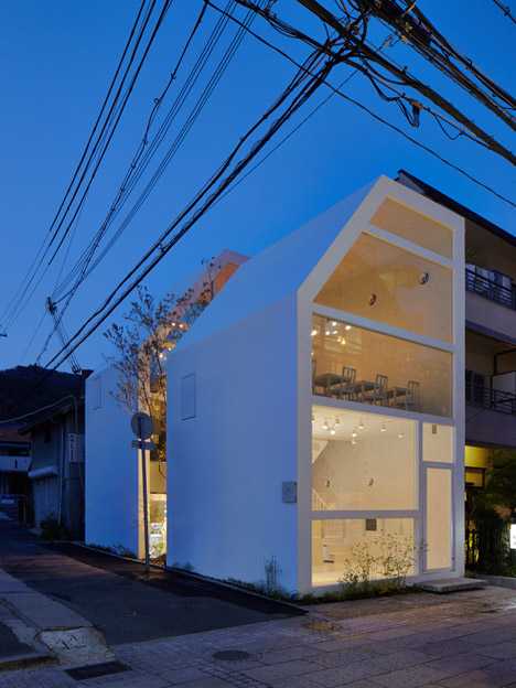 L'Espoir Blanc cafe and sweet shop by Yuko Nagayama