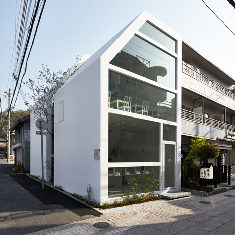 L'Espoir Blanc cafe and sweet shop by Yuko Nagayama