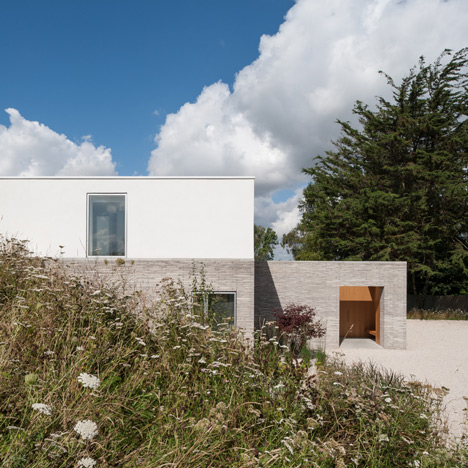 Broombank house in Suffolk by SOUP Architects
