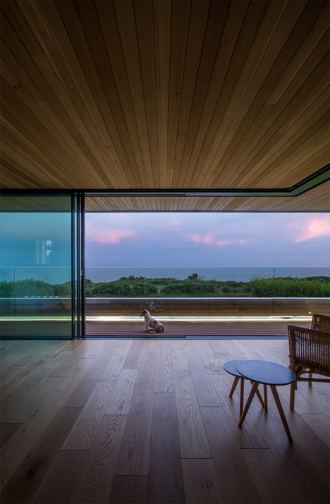 Cliff House by Hyde and Hyde