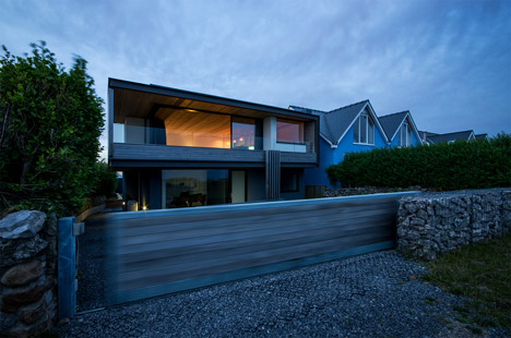 Cliff House by Hyde and Hyde