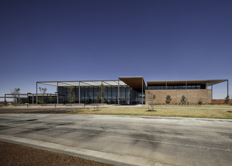Craigieburn Library by Francis Jones Morehen Thorp