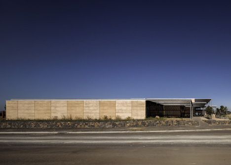 Craigieburn Library by Francis Jones Morehen Thorp