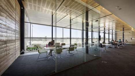 Craigieburn Library by Francis Jones Morehen Thorp