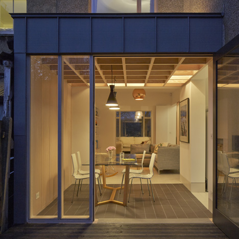 Doyle Gardens extension by Jonathan Tuckey features a criss-crossing wooden ceiling
