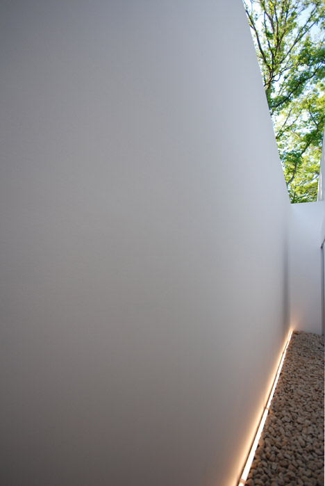 Florist Studio by Shinichi Ogawa & Associates