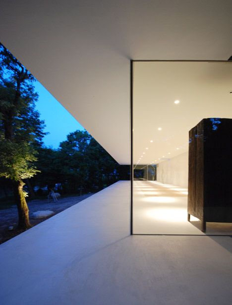 Florist Studio by Shinichi Ogawa & Associates