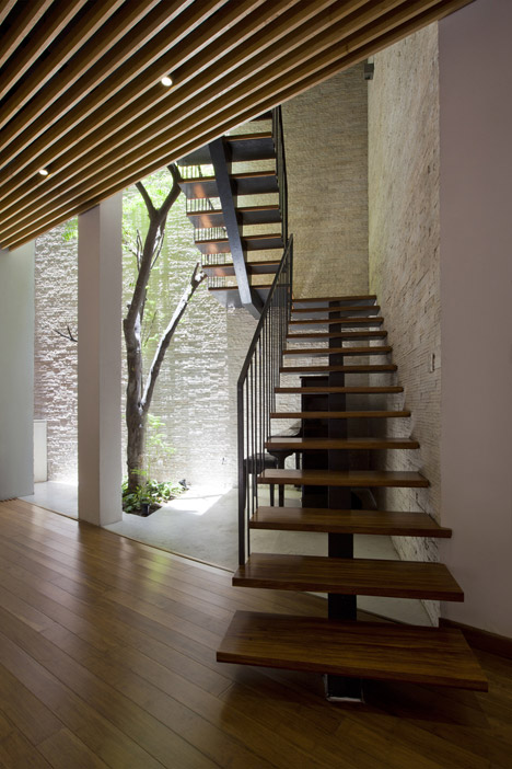 Green Renovation by Vo Trong Nghia