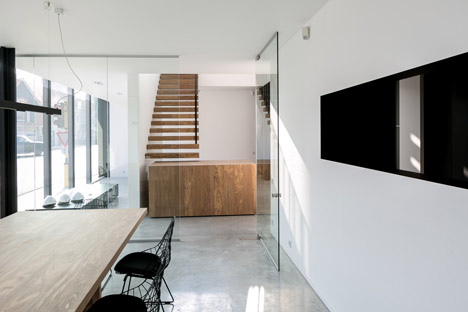 Hectaar office in Roeselaar by CAAN Architecten