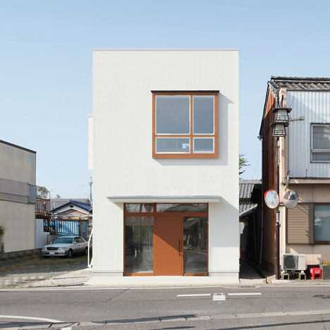 Higashihayashiguchi Dwelling with shop by ALTS Design Office