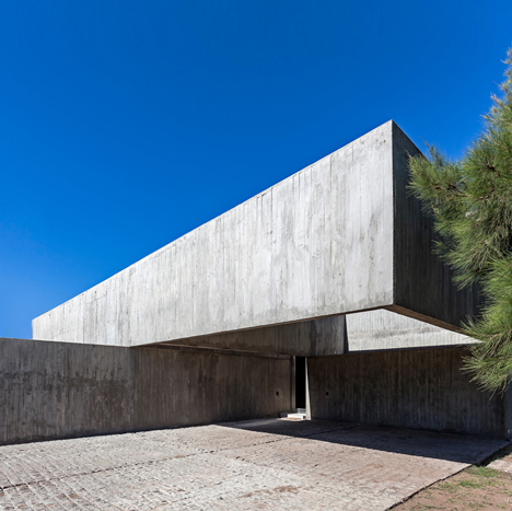 House M by Aire