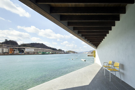 House in Onomichi by Suppose Design Office