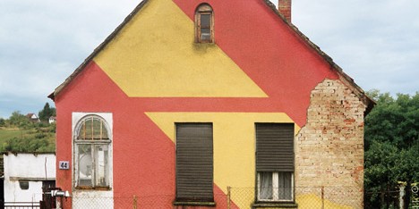 Hungarian Cubes – Invisible Houses by Katharina Roters