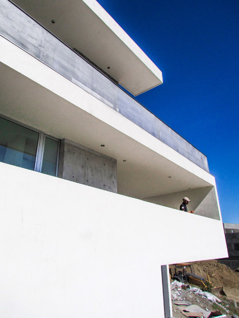 IPE House by David Pedroza