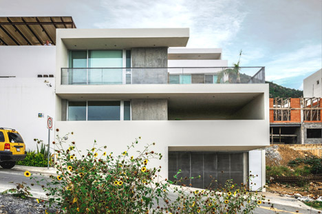 IPE House by David Pedroza