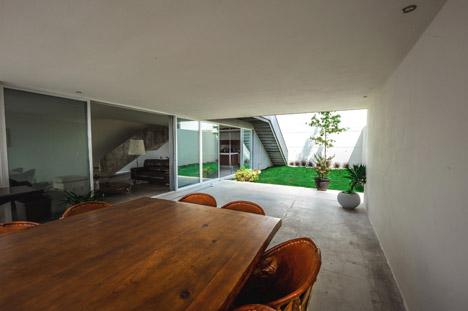IPE House by David Pedroza