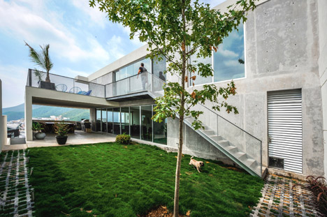 IPE House by David Pedroza