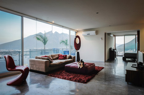 IPE House by David Pedroza