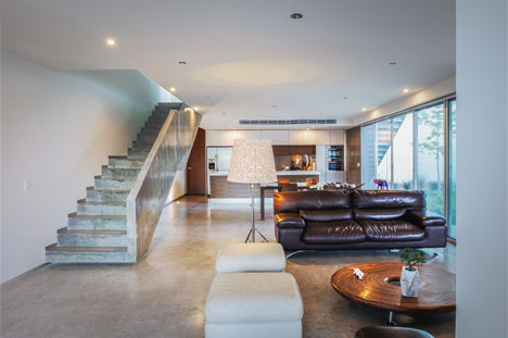 IPE House by David Pedroza