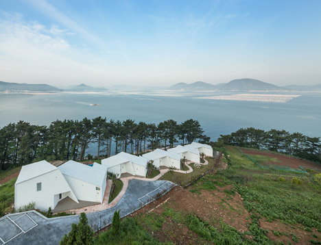Knot House by Atelier Chang