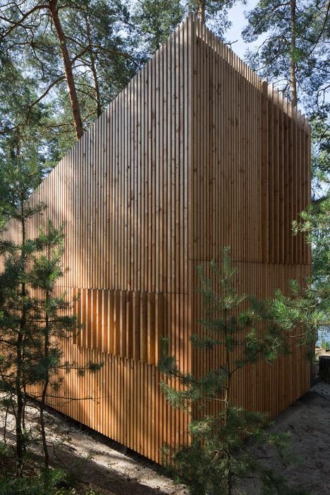Lake Cabin by FAM Architekti
