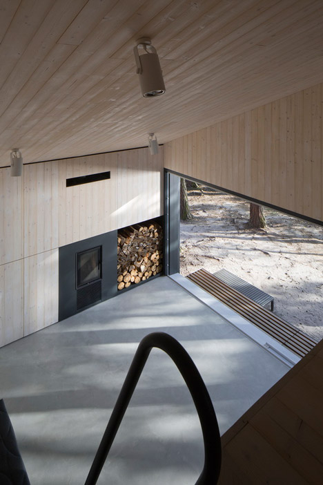 Lake Cabin by FAM Architekti