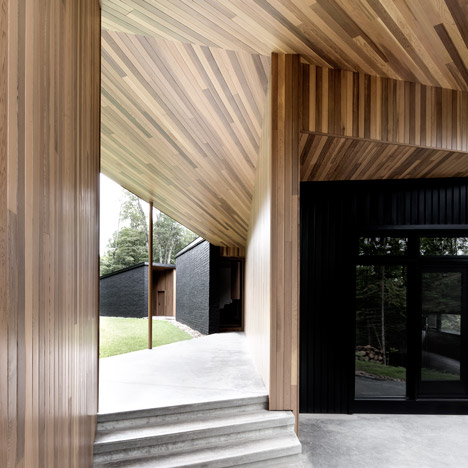 L'Écran House by Alain Carle Architecte