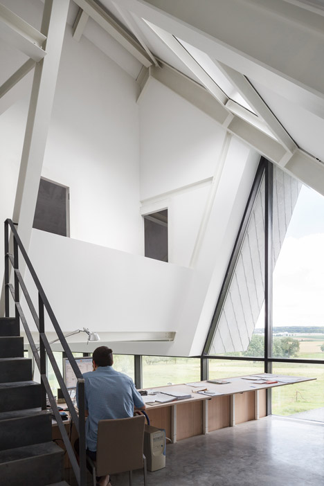 Leeuw by NU architectuuratelier