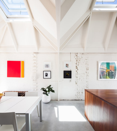 Light-Cannon-House-by-Carterwilliamson-Architects_dezeen_468_2