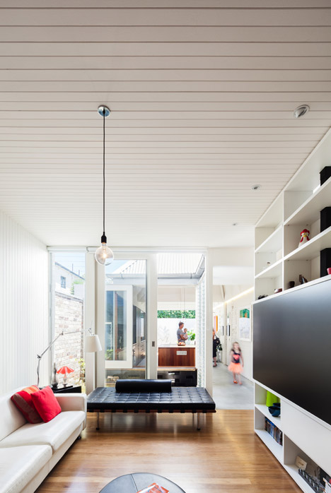 Light-Cannon-House-by-Carterwilliamson-Architects_dezeen_468_5