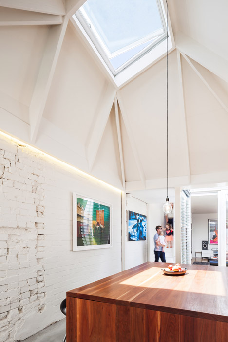 Light-Cannon-House-by-Carterwilliamson-Architects_dezeen_468_9