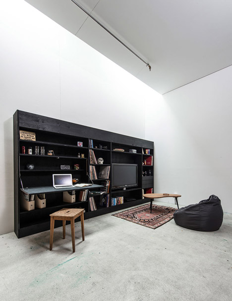 The Living Cube by Till Konneker