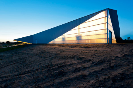 Løgstør sports hall by CEBRA