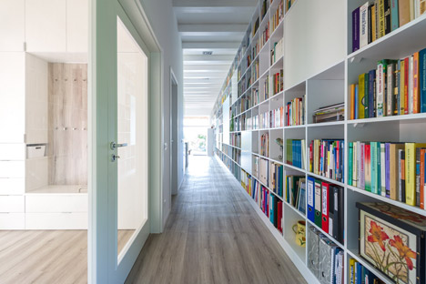 Long Brick House by Foldes Architects