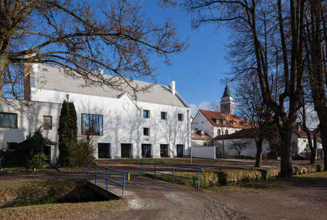 Municipal House Slavonice by Opocensky Valouch Architekti