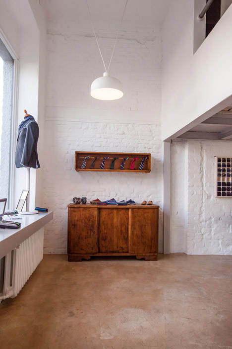 Old sewing factory renovation by Grzegorz Layer