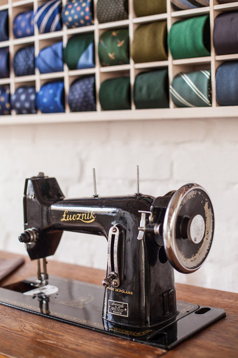 Old sewing factory renovation by Grzegorz Layer