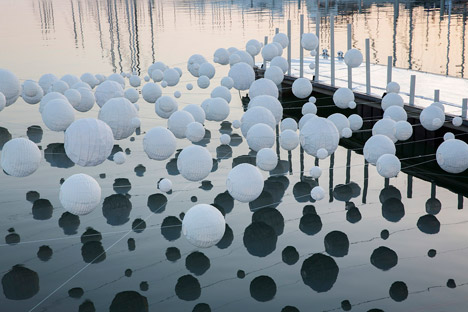 Sensual Wave installation by Marion Moustey and Alexandre Arcens